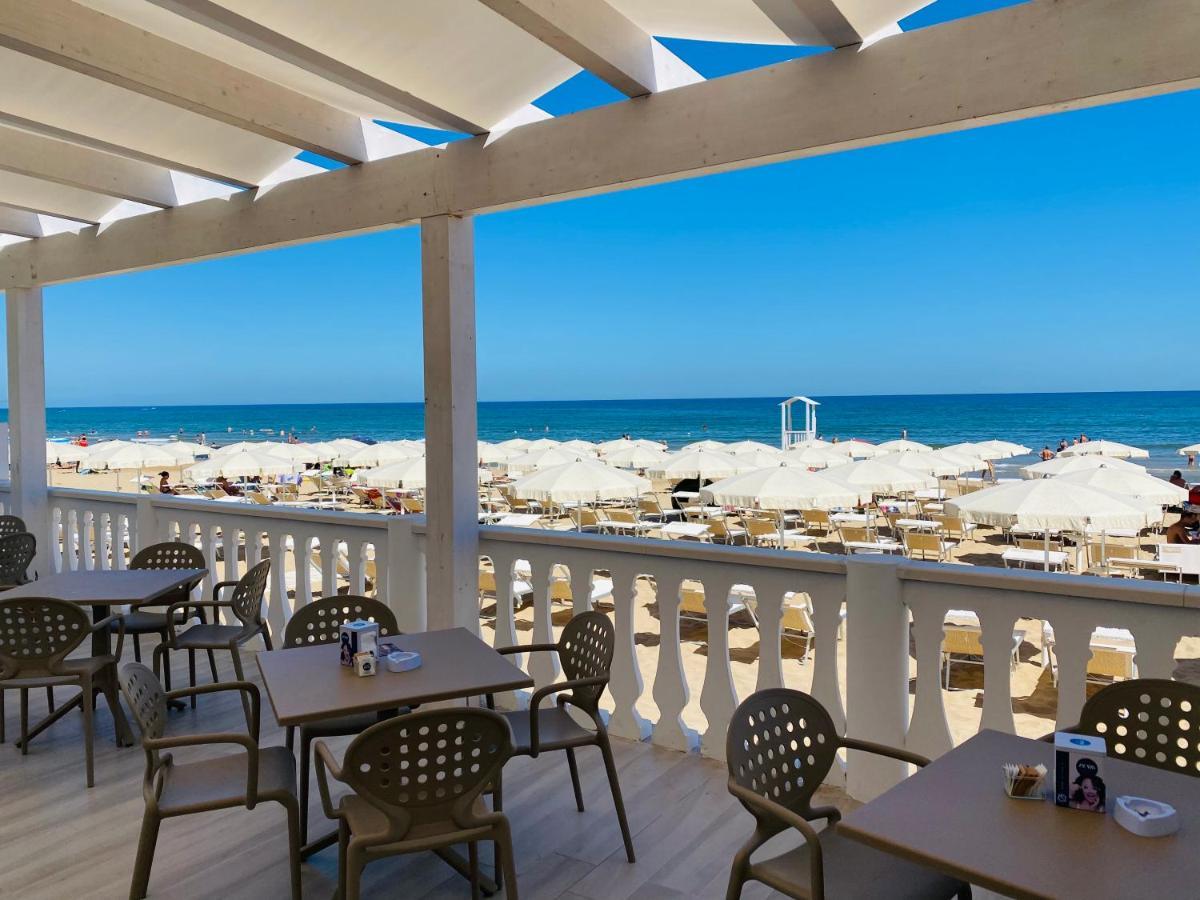 Hotel Corona Beach Peschici Exterior photo
