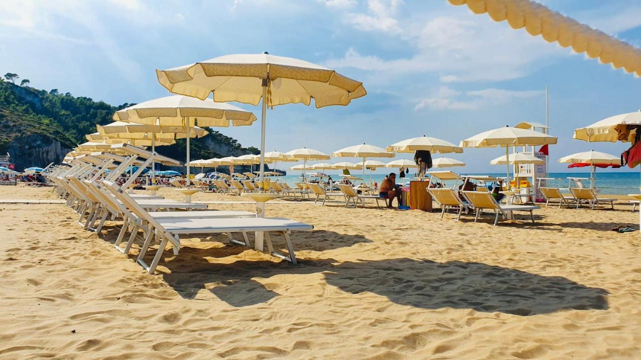 Hotel Corona Beach Peschici Exterior photo
