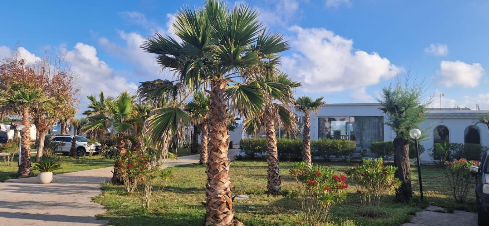 Hotel Corona Beach Peschici Exterior photo