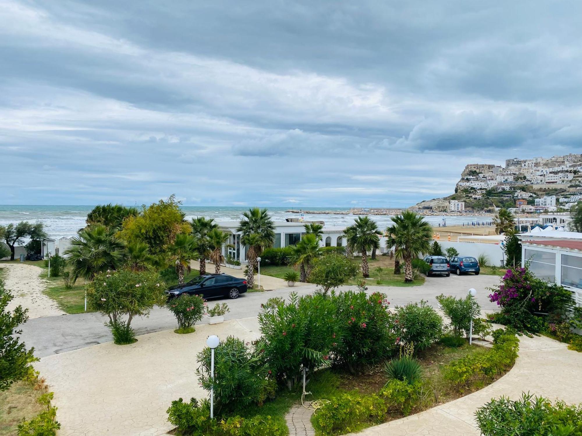 Hotel Corona Beach Peschici Exterior photo