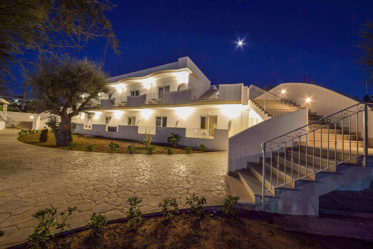 Hotel Corona Beach Peschici Exterior photo